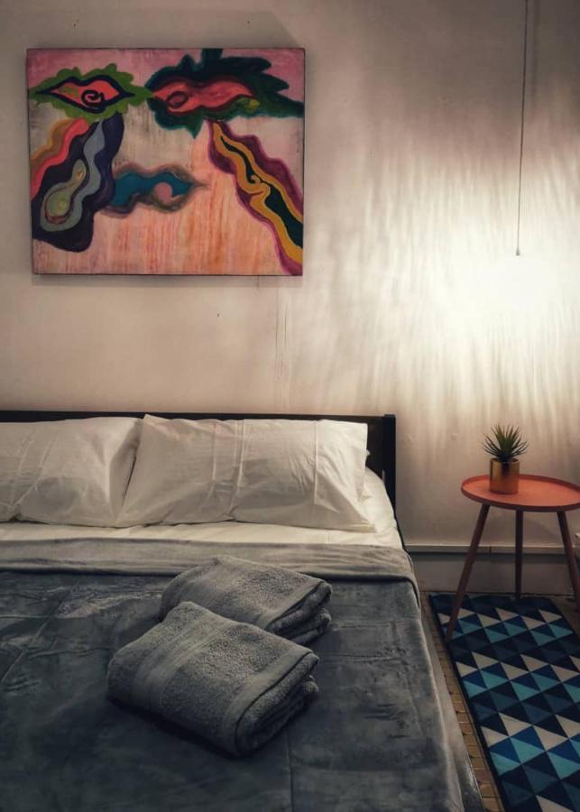 Treehouse Hostel Kuching Exterior photo